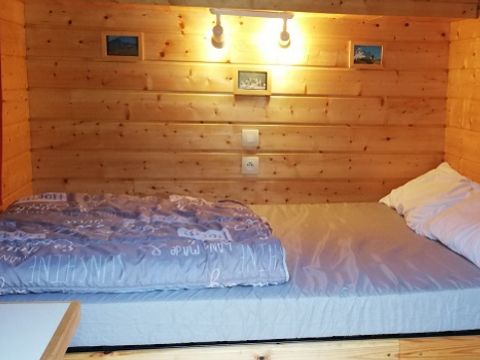 BUNGALOW 2 personnes - Le Mazot 6m² / Arrivée et départ LE DIMANCHE en juillet et Août (sans sanitaires)