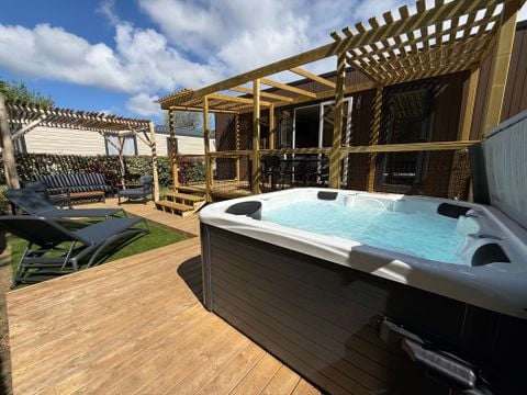 MOBILHOME 4 personnes - Luxe SPA climatisé - 2 chambres - 2 salles de bain - 2 WC (année 2025)