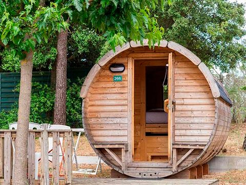 HÉBERGEMENT INSOLITE 2 personnes - 2017 | Barrel 1 chambre