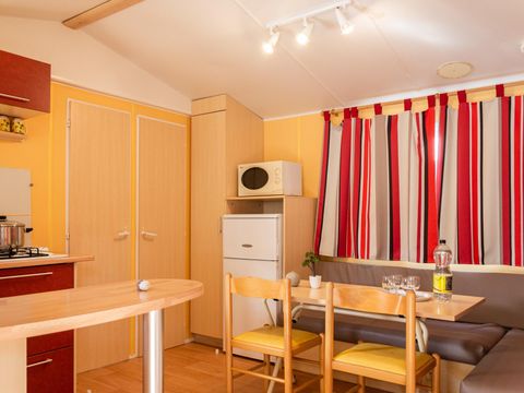 MOBILHOME 4 personnes - Rétro terrasse 2 chambres