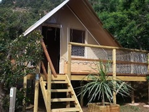 TENTE TOILE ET BOIS 4 personnes - (sans sanitaires)