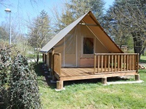 TENTE TOILE ET BOIS 5 personnes - (sans sanitaires)