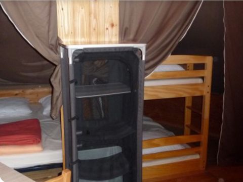 HÉBERGEMENT INSOLITE 4 personnes - (sans sanitaires)