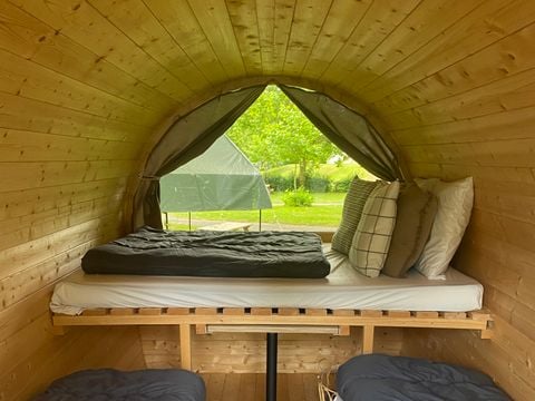 HÉBERGEMENT INSOLITE 4 personnes - Roulottes du Val de Saône ( 2 adultes + 2 enfants)