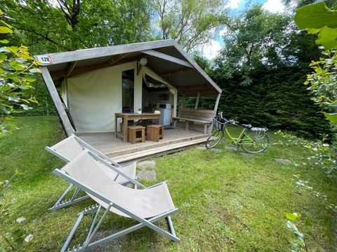 Tente en toile et en bois 4 personnes - Ecolodge Toile & Bois 30m² (2 chambres - 4 personnes) dont terrasse couverte 8m² - Sans sanitaires