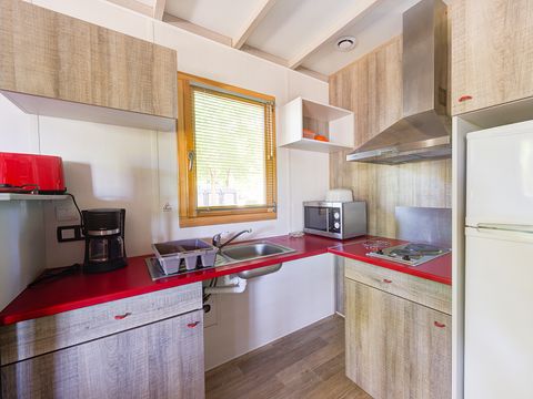 CHALET 4 personnes - CONFORT 50m² PMR  (2 chambres) dont terrasse couverte + TV