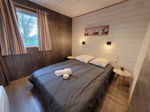 Chalet 7 personnes - PREMIUM 50m² - 3 chambres - Terrasse - TV - Lave-vaisselle - Plancha - Climatisation