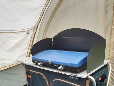 TENTE TOILE ET BOIS 5 personnes - Forfait Tente aménagée - Tente toute équipée