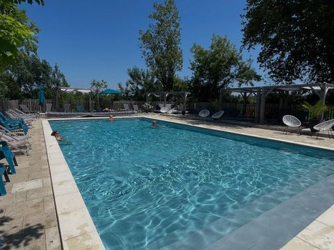 Tente 2 personnes - Forfait aménagée - Toute équipée