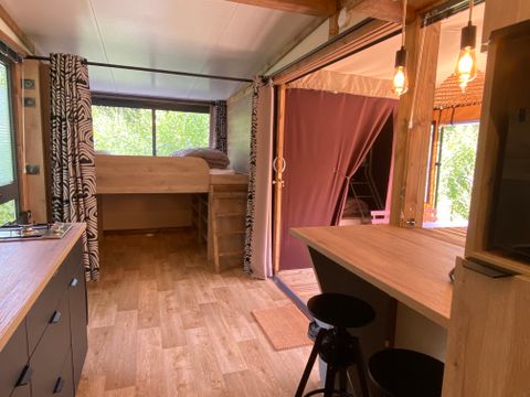 HÉBERGEMENT INSOLITE 2 personnes - Tiny House Toilée Karavan