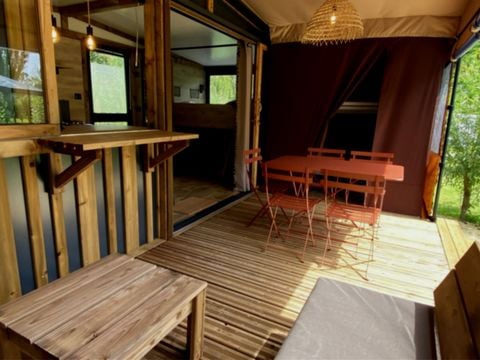 HÉBERGEMENT INSOLITE 2 personnes - Tiny House Toilée Karavan