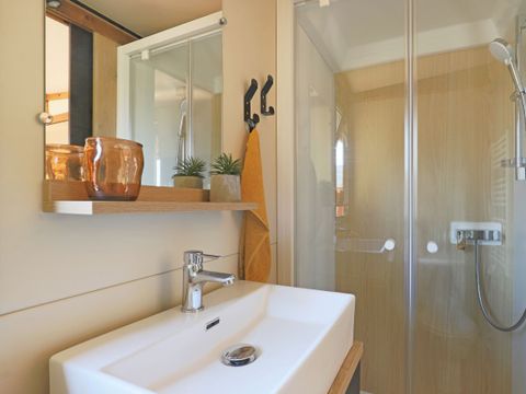 HÉBERGEMENT INSOLITE 2 personnes - Tiny House Toilée Karavan