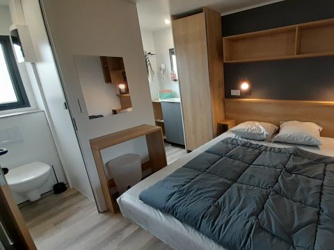 MOBILHOME 4 personnes - Premium 2 chambres 32m² - 2 salles de bain + TV