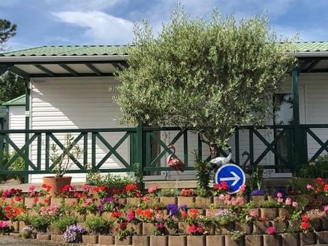 CHALET 2 personnes - Chalet mitoyen 16m² - 1 chambre + terrasse couverte 8m² 2 pers