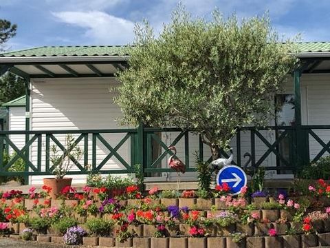 CHALET 2 personnes - Chalet mitoyen 16m² - 1 chambre + terrasse couverte 8m² 2 pers