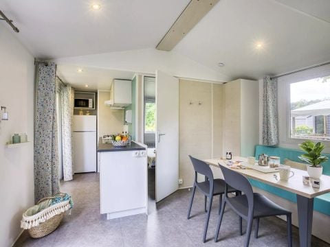 MOBILHOME 4 personnes - Confort 3 Pièces 4 Personnes + TV
