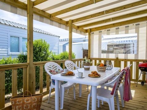 MOBILHOME 4 personnes - Confort 3 Pièces 4 Personnes + TV