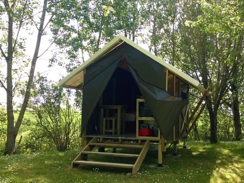 TENTE TOILE ET BOIS 2 personnes - Lodg'Yssée 1 chambre 7 m² 2 pers