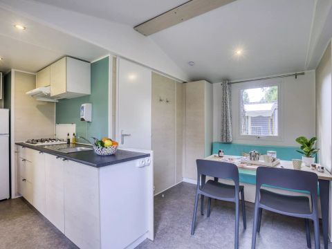 MOBILHOME 4 personnes - Confort 3 Pièces 4 Personnes + TV