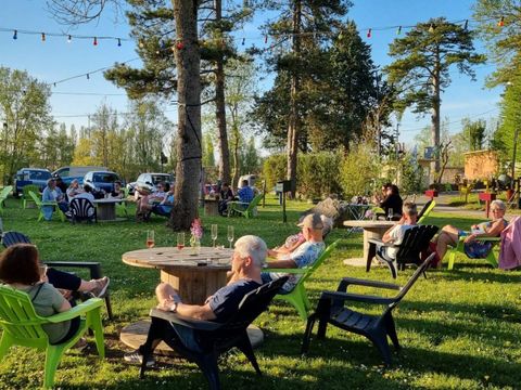 Camping Aux Rives du Soleil - Camping Ain - Afbeelding N°3