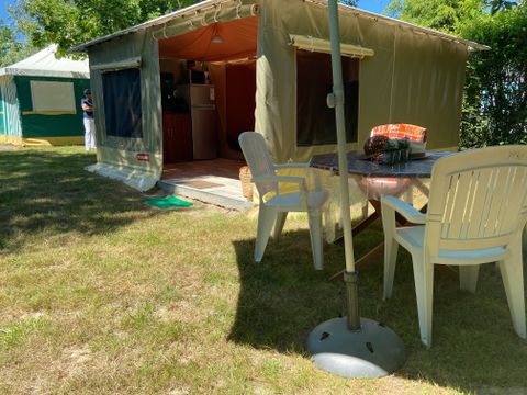 BUNGALOW TOILÉ 4 personnes - Bengali Standard - sans sanitaires