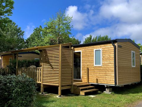 MOBILHOME 4 personnes - Cottage Confort 28m² (2 chambres) + terrasse couverte + TV + Draps