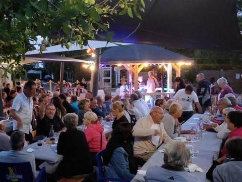 Flower Camping Le Petit Paris - Camping Vendée