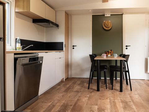 MOBILHOME 5 personnes - Premium - 2 chambres + Terrasse + LV