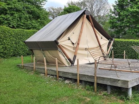 Flower Camping Le Val Vert en Berry - Camping Indre - Image N°14