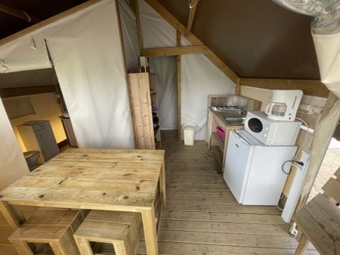 BUNGALOW TOILÉ 4 personnes - Lodge avec sanitaires -