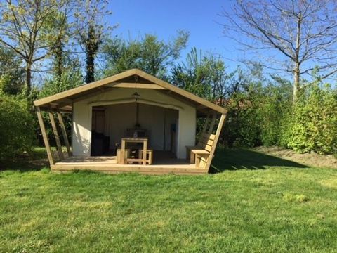Tente en toile et en bois 5 personnes - TENTE VENDEENNE (Sans sanitaires) (EDEN)