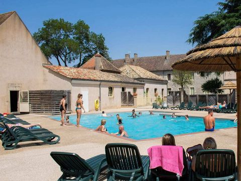 Camping Domaine du Château de l'Epervière  - Camping Saone-et-Loire