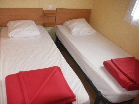MOBILHOME 4 personnes - B - Mobile-home 2 ch. Confort - SAMEDI 4 pers.