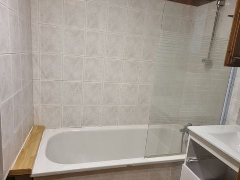 MOBILHOME 4 personnes - Chalet avec véranda pour 4 personnes