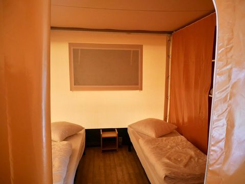 TENTE 4 personnes - KIWI sans sanitaires