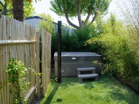 MOBILHOME 6 personnes - ROSEAU CONFORT SPA 3 chambres 36m²