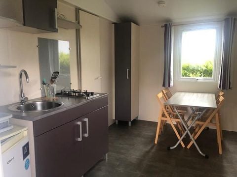MOBILHOME 4 personnes - Sans salle de bain, avec WC
