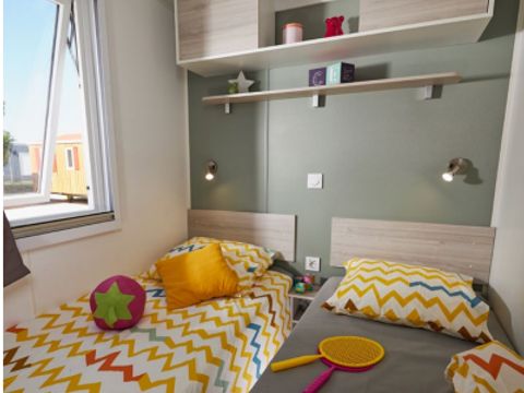 MOBILHOME 4 personnes - Premium 30m² - 2 chambres + spa privatif