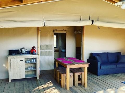Tente en toile et en bois 5 personnes - Lodge Cotton Premium - 2 chambres + Spa privatif