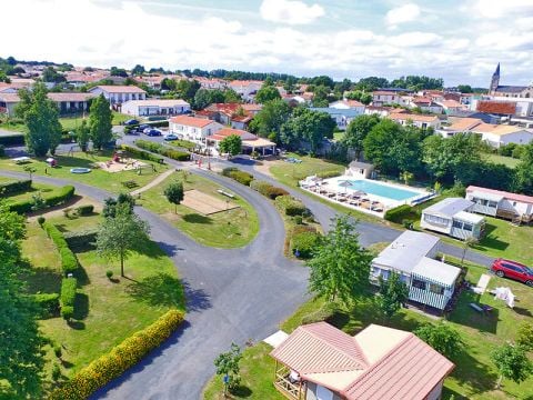 Flower Camping Le Val De Vie - Camping Vendée