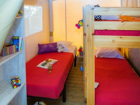 BUNGALOW TOILÉ 5 personnes -  Junior 2 chambres 20m²