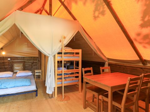 Tente en toile et en bois 4 personnes - Tente écolodge Standard 20m² - 2 chambres - terrasse couverte