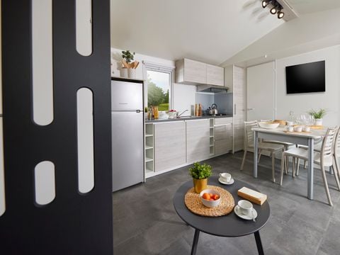 MOBILHOME 6 personnes - Mobil-home Premium 35m² - 3 chambres - Vue château - terrasse couverte - Climatiseur
