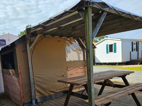 TENTE 2 personnes - Tente baroudeur rando cyclo (sans cuisine, sans sanitaires)