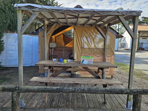 TENTE 2 personnes - Tente baroudeur rando cyclo (sans cuisine, sans sanitaires)
