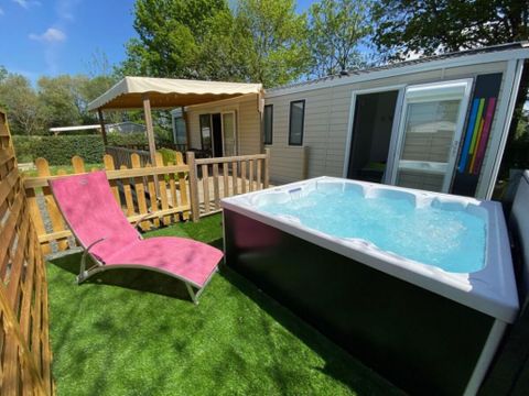 MOBILHOME 6 personnes - M.HOME LUXE SPA 2CH 40M2