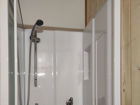 CHALET 4 personnes - NEW CHALET 17m² TV (1 chambre) 2 adultes 2 enfants -12ans 4 pers