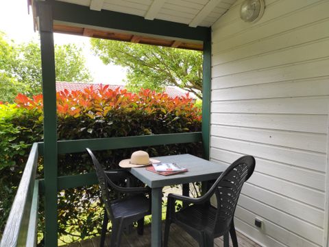 CHALET 4 personnes - NEW CHALET 17m² TV (1 chambre) 2 adultes 2 enfants -12ans 4 pers