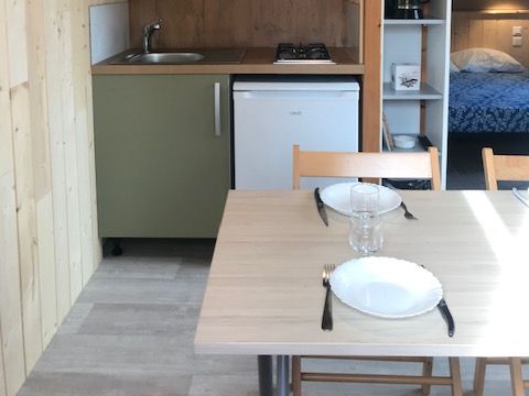 CHALET 4 personnes - NEW CHALET 17m² TV (1 chambre) 2 adultes 2 enfants -12ans 4 pers