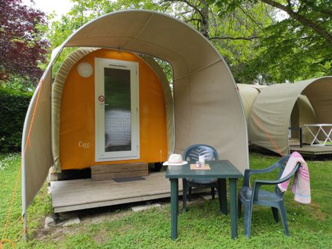 HÉBERGEMENT INSOLITE 2 personnes - Coco Sweet 1 chambre sans sanitaires (sanitaires communs du camping) 2 pers